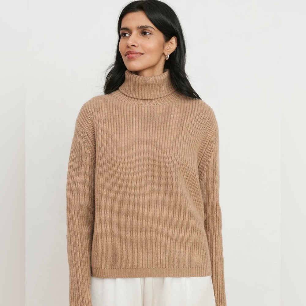 JENNI KAYNE Camel Cropped Turtleneck oversized sweater